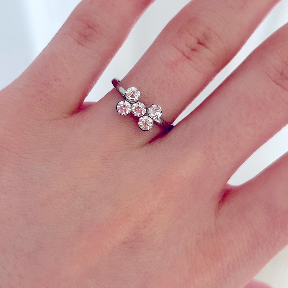 DISNEY WORLD minnie mouse bow swarovski ring